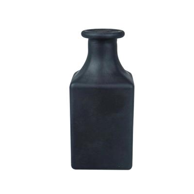 China Aromatherapy Factory Wholesale 150ml Empty Square Reed Black Frosted Glass Diffuser Bottle for sale