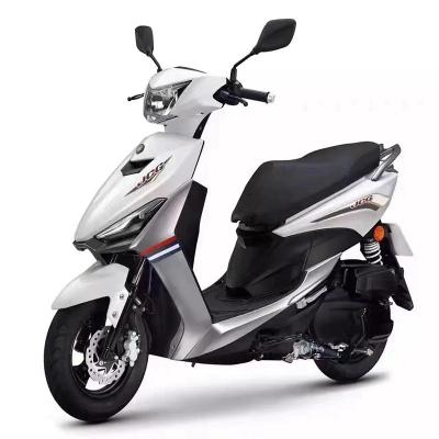 China 5.9kw 7000rpm Moped 4L Motor Scooters Crystal Halogen Lamps 80km/H Kick Start for sale