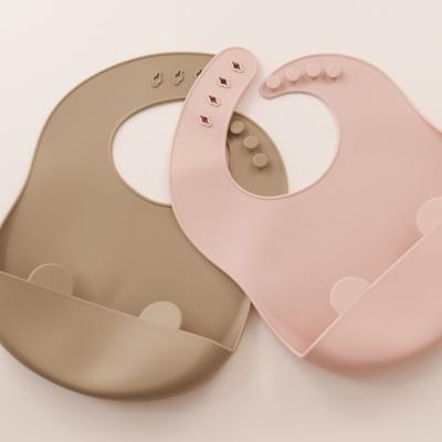 China BPA Free Baby Bibs Wholesale Customized Waterproof Bib Bpa Free Silicone Baby Adjustable Easy Clean Bib For Babies Toddlers Kids for sale