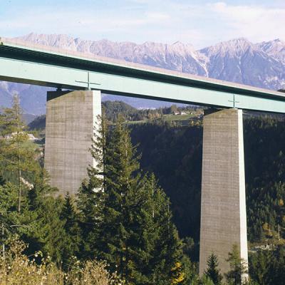 China De Bruggen van de het StaalKokerbalk van AS/NZS 5100 snakken de Prefabweg van Spanwijdtemulticell Te koop