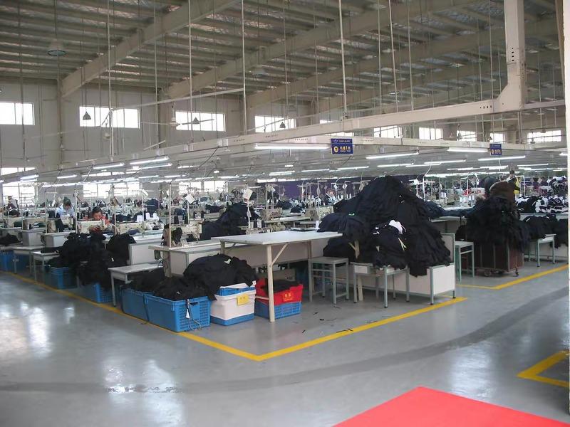 Verified China supplier - Guangzhou Lanshiyi Clothing Firm