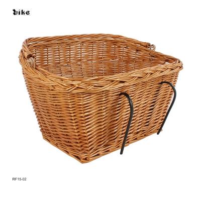 China Bike Pet Bicycle Basket Carrier Rattan Bike Basket For Dog Hanging On The Handle Bar for sale