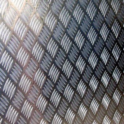 China For Non-Slip Flooring in Automobiles and Higher Embossed Custom Bright Alloy Five Bars 1mm-8mm 3105 6063 Diamond Plate Checkered Alloy Sheet Aluminum Plate for sale