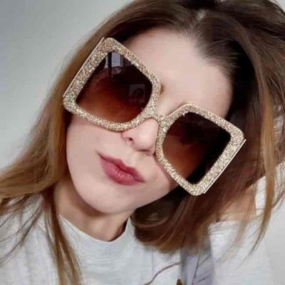 China Fashion Sunglasses Women Oversized Vintage Shades CRYSTAL Square Women Luxury Diamond Shades Sunglasses 2022 for sale