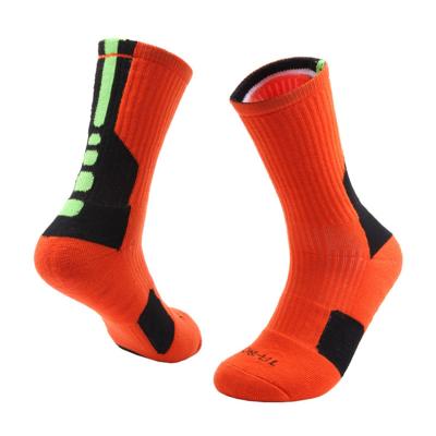 China Antibacterial Men's Sport Crew Socks Long Compression Cushioned Athletic Comfy Basketball Socks for sale