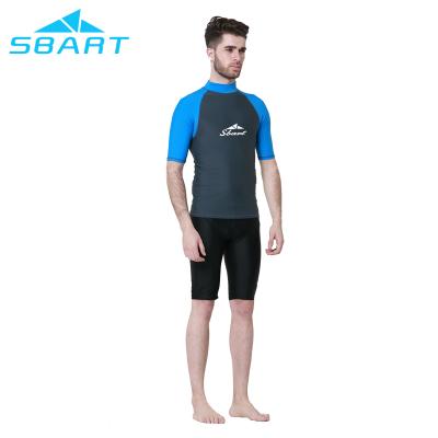 China Comfortable sbart short sleeves swim shirt vest quick dry rash guard for men with wholesale price for sale