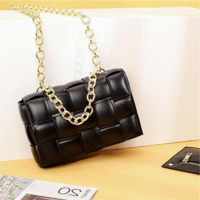 China Vintage 2021 New Design Genuine Leather Handbags For Women Shoulder Bags for sale