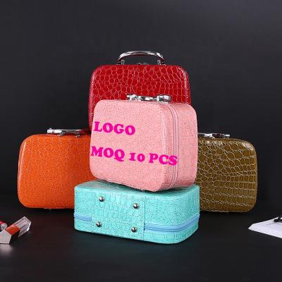 China Durable Private Label Travel Bags Portable PU Makeup Box Cosmetic Case for sale