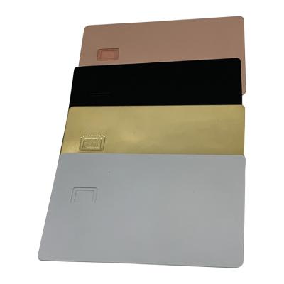 中国 America's Bestselling 24K Gold White Metal Credit Card With Internal Bank EMV Chip Groove Laser Engraving For Resell 販売のため