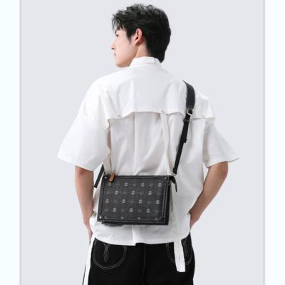 China Polyvinyl chloride good prices various colors polyvinyl chloride/polyester striping safe messenger Crossbody Bag for sale