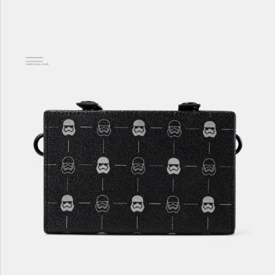 China Polychromatic Polyvinyl Chloride Polyvinyl Chloride / Polyester Good Prices Polyvinyl Chloride Lining Wear Resistant Men Messenger Bag for sale