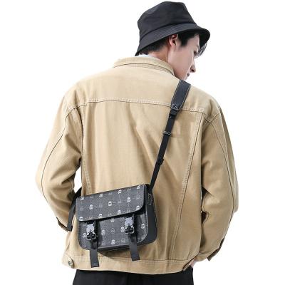 China Polyvinyl Chloride High Quality Various Colors Polyvinyl / Polyester Lining Advanced Strap Bag Men for sale