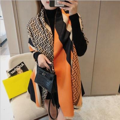 China European newest luxury letter female warm thick scarf autumn and winter new shawls imitation cashmere scarf and American brand F shawls for sale