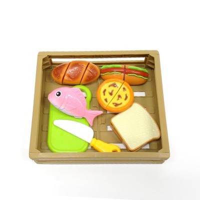 中国 Kidewan Plastic Children Role Play Cutting Fruit Food Toys Playing Educational Children Kitchen Toy Set 販売のため