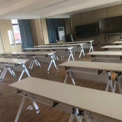 China Houten opvouwbare trainingstafel klaslokaal opvouwbare studententafel Te koop