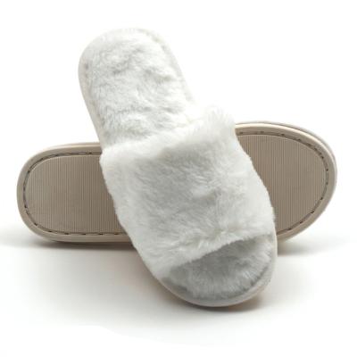 China Anti-odor Fashion Faux Rabbit Fur Slipper Fluffy Plush Fuzzy Indoor Home Winter Slippers For Women for sale