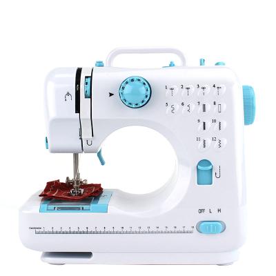 China Mail Easy Durable Lockstitch Small Pitle Sewing Machine for sale