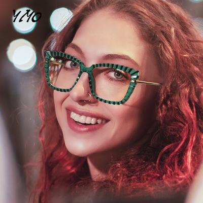 China Universal Optical Square Women Reading Glasses 2021 Fashion Luxury Prescription Green Glasses Frames Computer Blue Blocking Glasses for sale