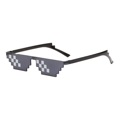 China Fashion Sunglasses 2021 New Mosaic Sunglasses Pixelated Lenses Shape Cool Pixel Grid Sunglasses Cosplay Action Game Play Square Lenses for sale