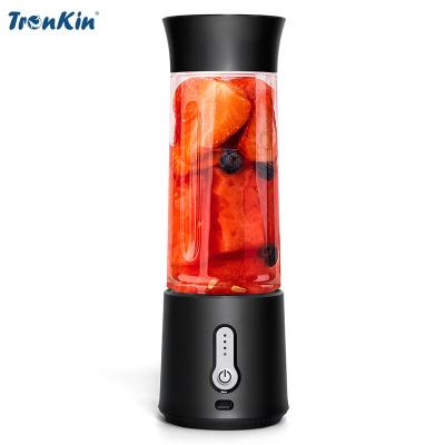 China Portable Smoothie Juice Maker Mini Portable Juicer Cup Smoothie Mini Hand Portable 6 Blades USB Portable Blender en venta