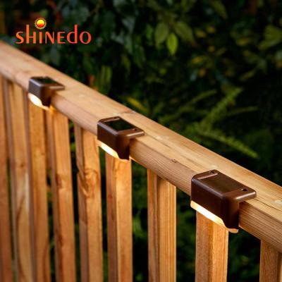 China Residential Waterproof Mini Deck Light Yard Wall Fence Light For Yard Solar Powered Pathway for sale