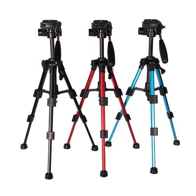 China Small tabletop PORTABLE aluminum telescopic tripod with 1/4 screw 3 way pan head for smartphone and dslr camera for sale