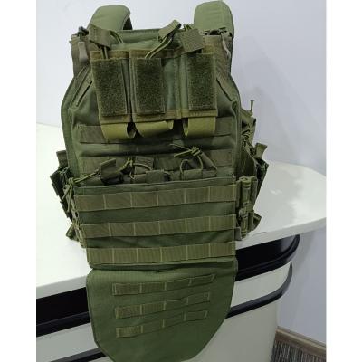 China Combat Tactical Vest Military-Grade Protection for Military and Law Enforcement for sale