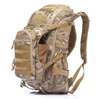 China Mochila táctica de viaje Mochila ligera 45L para hombres Camuflaje Mochila táctica de caza para hombres en venta