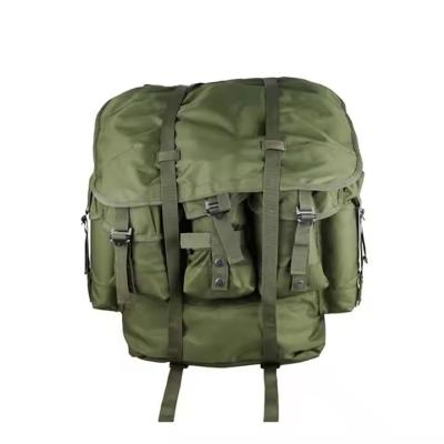 China 420D Bolso táctico de bolsas de plástico de nylon verde oliva para escalar / senderismo / entrenamiento en venta