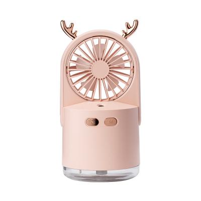 China Mini Car Bear Shape Desktop Fan USB Water Spray Mist Fan Powered By Lithium Battery With Certification for sale