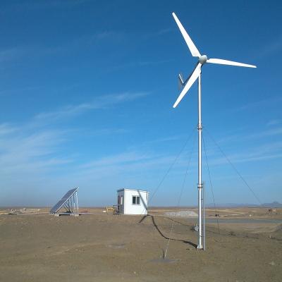 China Wind Hybrid System 1KW Wind and Solar Power System for Home Use / 2KW 3KW 5KW Solar and Wind Power Hybrid System for sale