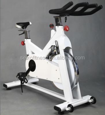 China 2019 hot-sale classic commercial gym exercise bike exercise bike equipment sports cardio bike 1170 x 320 x 970mm for sale