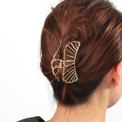 China Fashion Fan Metal Clip Fits Claw Thick Gold Hair Clip Non-slip Hairpin Hair Clip Fashion Modeling Hair Accessory For Lady Girl for sale