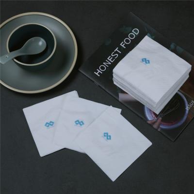 China Hotel Grade 42*43cm Virgin White Pulp 3 Ply Dinner Napkin Custom Made High Quality Paper Napkins for sale