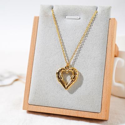 China TRENDY Stainless Steel Angel Heart Wing Necklace Pendant Women Accessories 18k Gold Plated Love Heart Charm For Jewelry Making for sale