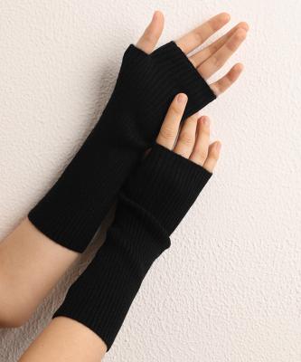 China Pure color, fashionable and affordablewarm comfortable long winter knitted half gloves for sale