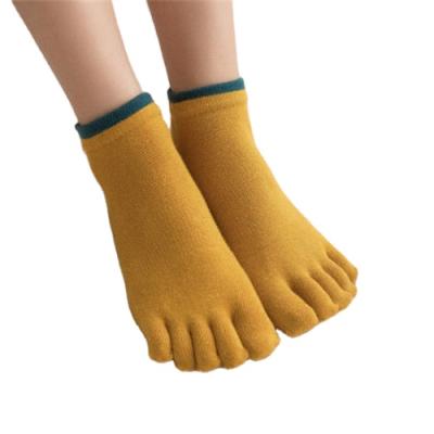 China Breathable Breathable Five-finger Socks , Sports cottonjogging cyclingrunningfive-toed socks for sale