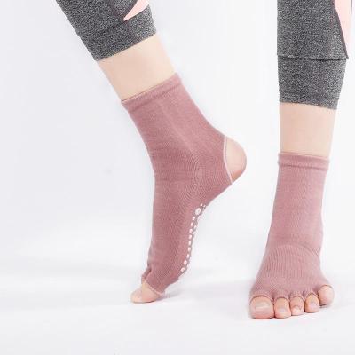 China High Quality Non-slip Women's Yoga Socks Open Five-finger Toe Grip Floor Breathable Socks for sale