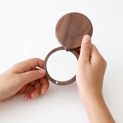 China Custom Personalized All Shapes Sizes Vanity Espejo Private Label Pocket Mirror/Small White Makeup Mirror/Wooden Pocket Make Up Mirror for sale