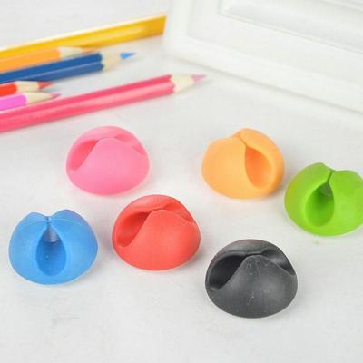 China Soft Colorful Circle Nail Clip Cable Holder Clips Round Wire Clip for sale