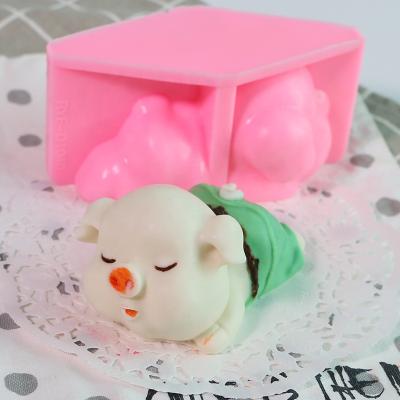 China Viable Shape Animal Mold Making Silicone 3d Cube Silicone Pig Mold 3d Rubber Baking Silicone Animal Molds for sale