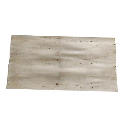 China Drying 3A Grade Eucalyptus 100% Rotary Cut Veneer Wood Use To Make Plywood for sale