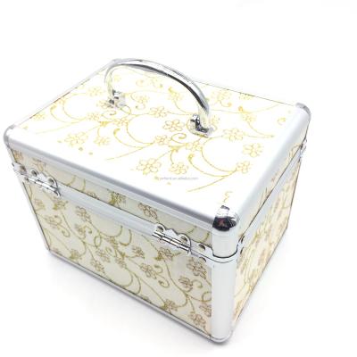 China Eco-friendly Hard Makeup Case Bag Side Fashion Open Type Closure Travel Aluminum Cosmetic Organizer Case for sale