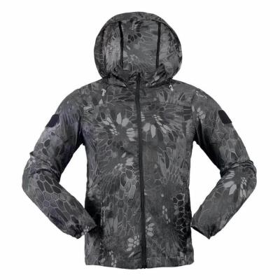 China Quick-drying breathable outdoor ultra-thin jacket unisex summer camo camouflage skin coat for sale