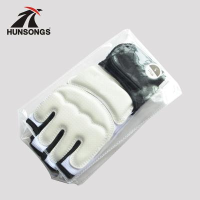 China China Factory Wholesale Competition Training Martial Arts Taekwondo Qingdao Comfortable And Safety Hand Guard for sale