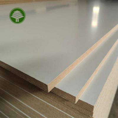 China Moisture-Proof 1220*2440mm white color 18mm double sides melamine laminated plywood for sale