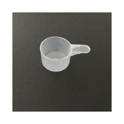 China Disposable Kitchen Utensil 90ml Disposable Water Plastic Measuring Scoop for sale