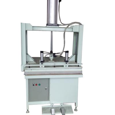 China Cheap automatic garment stores factory pillof toy caushion compress packing machine for sale