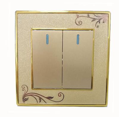 China Dubai Electrical & UK Market Wall Switch & Socket 13a Switched Socket Switch for sale