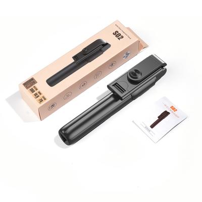 Cina With shutter remote control stick mini foldable selfie stick S02 palo tripod with remote control shutter for IOS Android in vendita